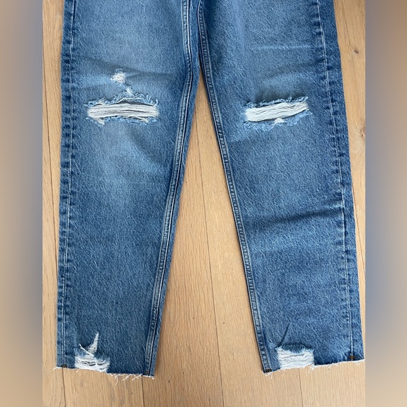 ZARA RIPPED HIGH RISE MOM JEANS - Picture 8 of 8